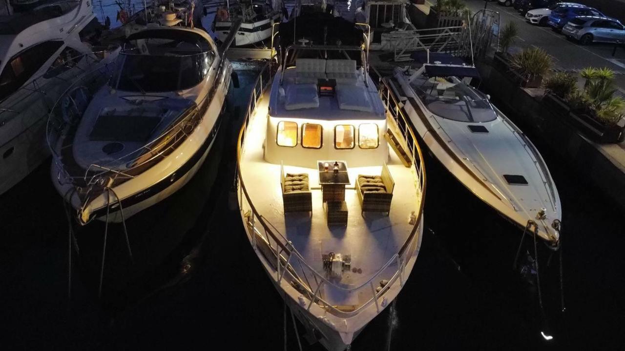 Classic Boat Barcelona Exterior photo